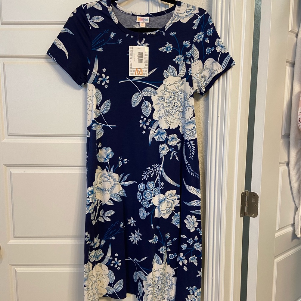NWT LULAROE JESSIE SWING DRESS WHITE/DARK BLUE